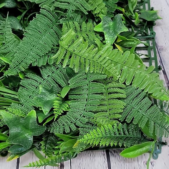 QVC 20" x 20" Faux Leaf Greenery Tile 🌿NIB! 🌿 - Picture 2 of 7